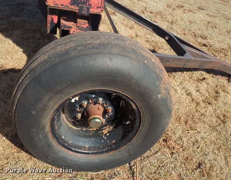 image for item NZ9311 (2) NH3 tank trailers