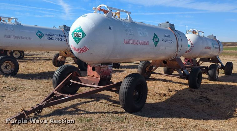 image for item NZ9312 (2) NH3 tank trailers