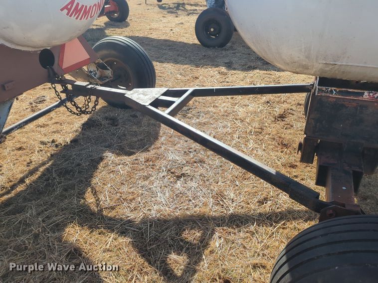 image for item NZ9312 (2) NH3 tank trailers