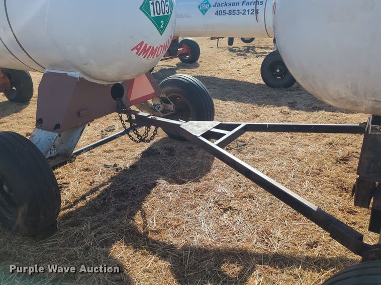 image for item NZ9312 (2) NH3 tank trailers