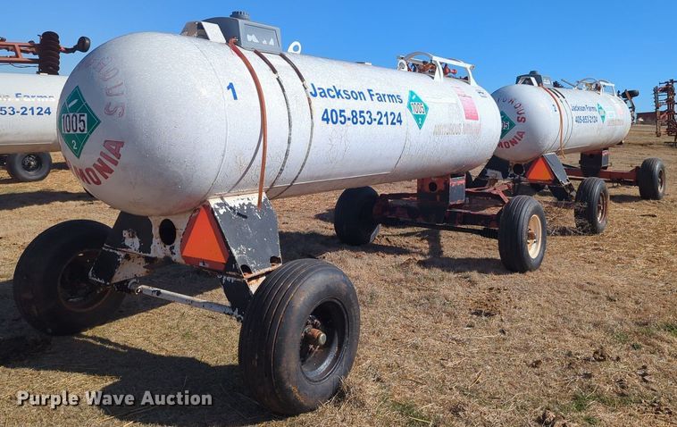 image for item NZ9313 (2) NH3 tank trailers