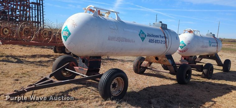 image for item NZ9313 (2) NH3 tank trailers