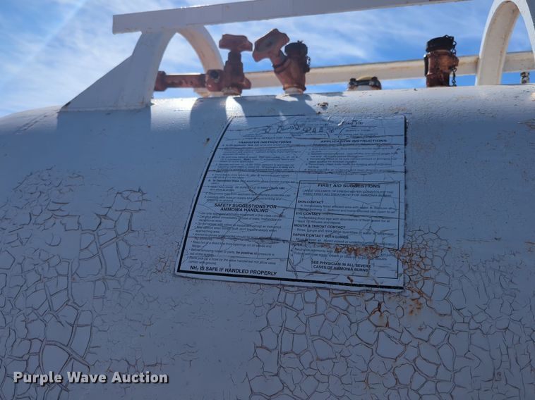 image for item NZ9313 (2) NH3 tank trailers