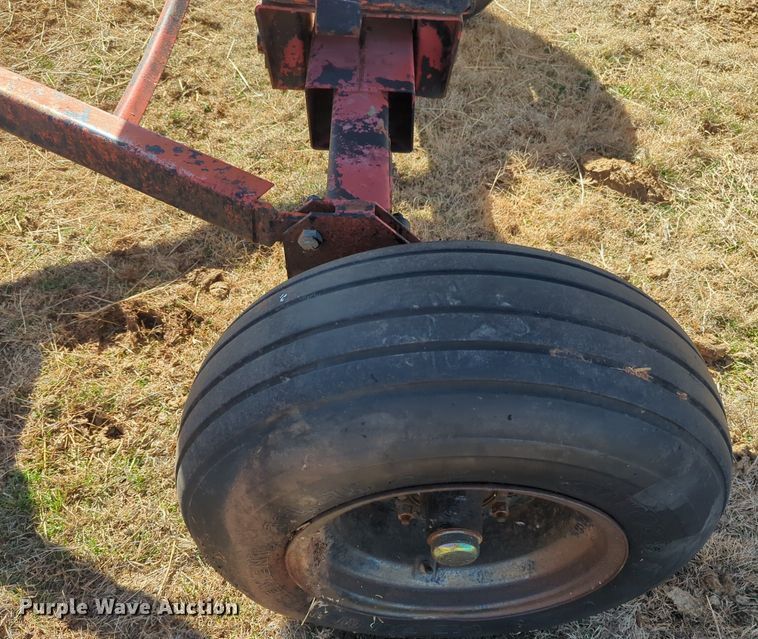 image for item NZ9313 (2) NH3 tank trailers