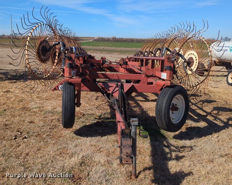 image for item NZ9314 Hesston  3991 hay rake