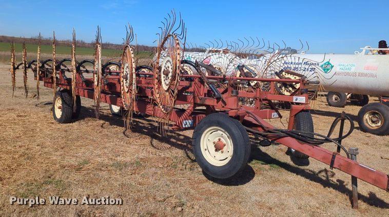 image for item NZ9314 Hesston  3991 hay rake