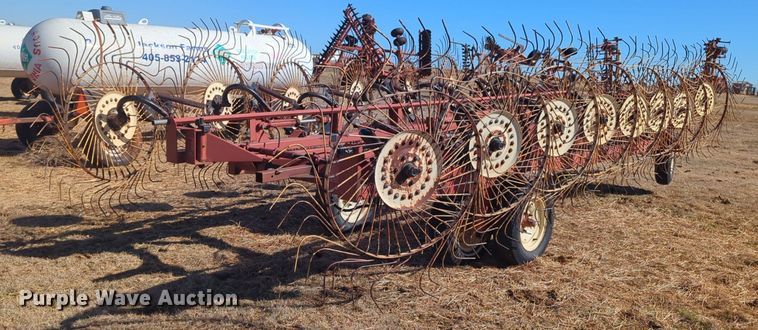 image for item NZ9314 Hesston  3991 hay rake