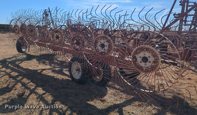 image for item NZ9314 Hesston  3991 hay rake