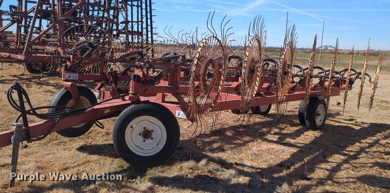 image for item NZ9314 Hesston  3991 hay rake