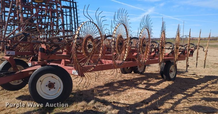 image for item NZ9314 Hesston  3991 hay rake