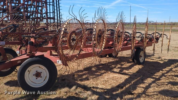 image for item NZ9314 Hesston  3991 hay rake