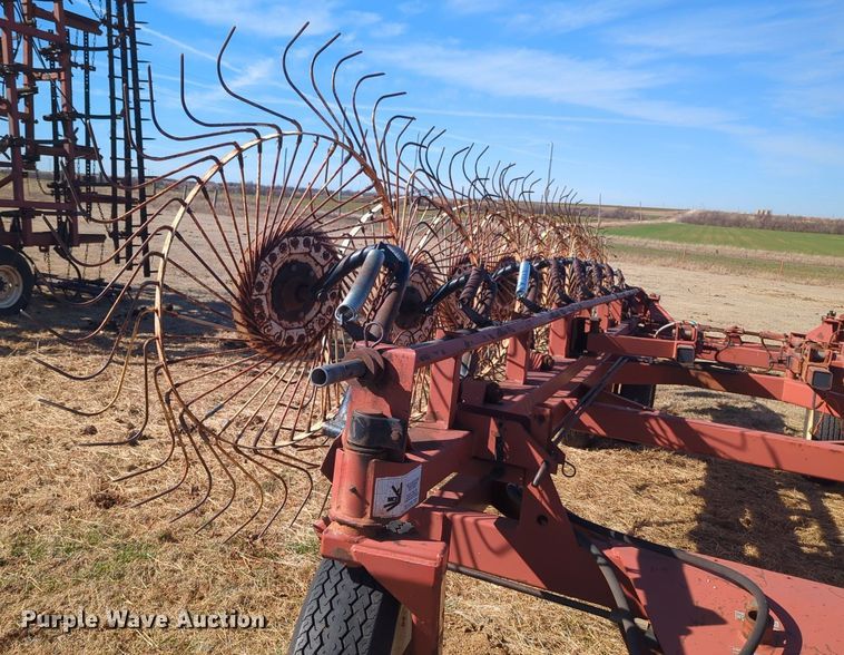 image for item NZ9314 Hesston  3991 hay rake