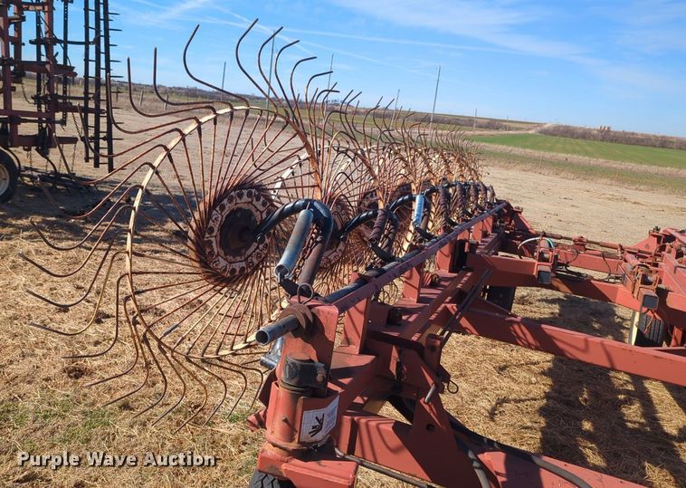 image for item NZ9314 Hesston  3991 hay rake