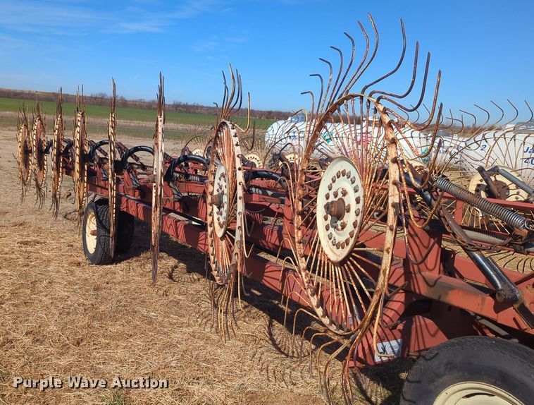 image for item NZ9314 Hesston  3991 hay rake