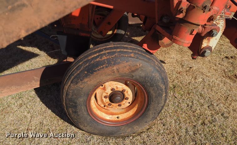 image for item NZ9316 Richardson  sweep plow