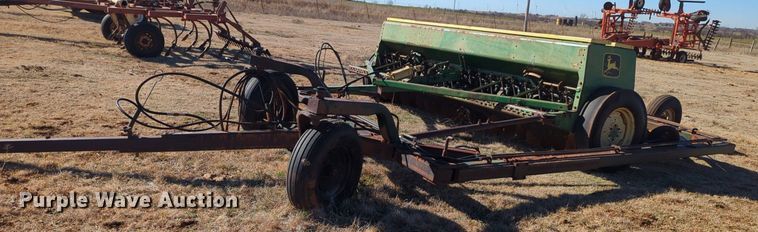 image for item NZ9319 John Deere 8350 grain drill