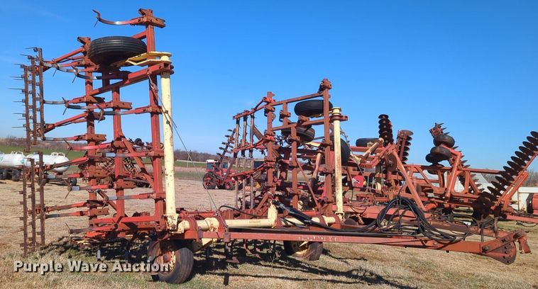 image for item NZ9320 Krause field cultivator