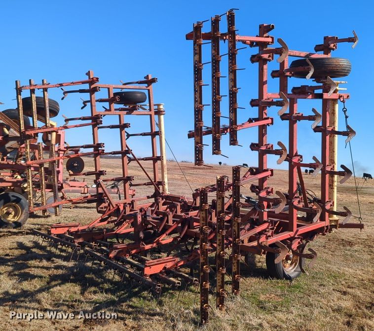 image for item NZ9320 Krause field cultivator