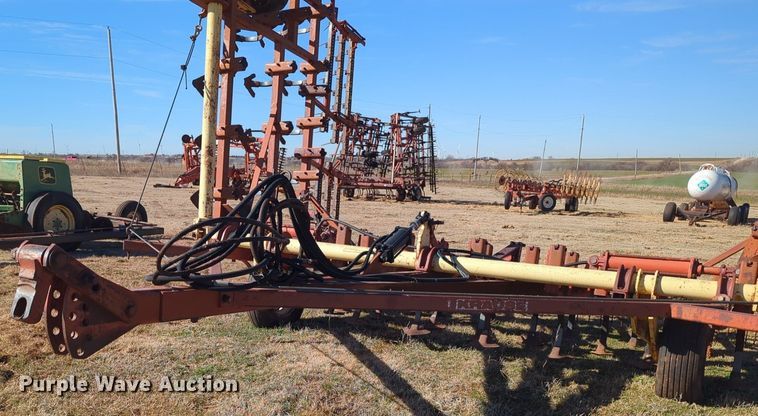 image for item NZ9320 Krause field cultivator