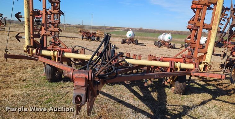 image for item NZ9320 Krause field cultivator