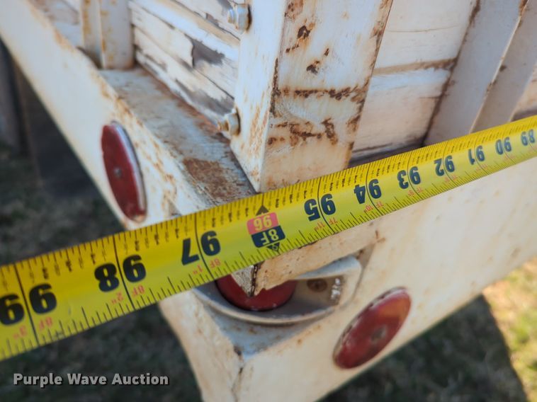 image for item NZ9324 1962 Chevrolet C60 grain truck