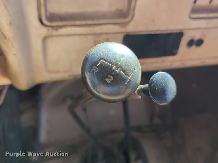 image for item NZ9324 1962 Chevrolet C60 grain truck