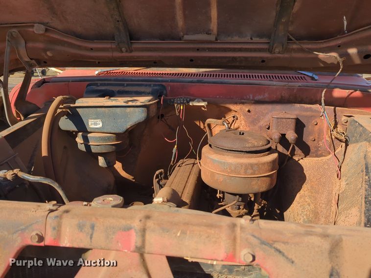 image for item NZ9324 1962 Chevrolet C60 grain truck