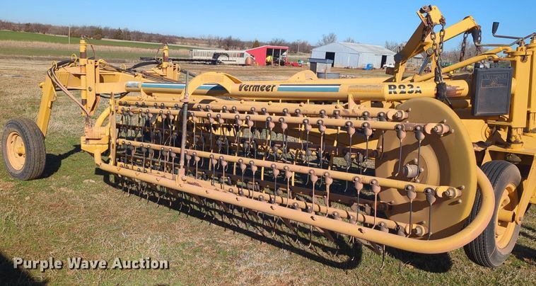 image for item NZ9325 Vermeer R23A hay rake