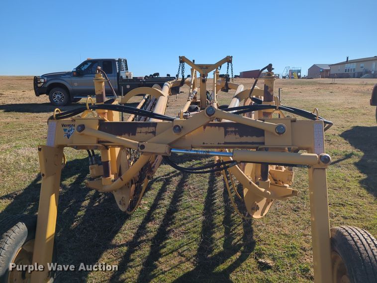 image for item NZ9325 Vermeer R23A hay rake