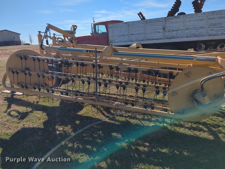 image for item NZ9325 Vermeer R23A hay rake