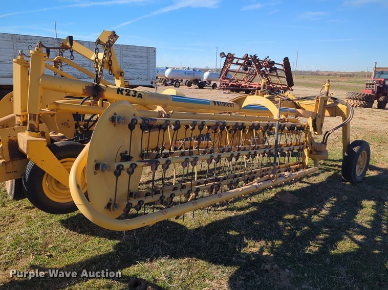 image for item NZ9325 Vermeer R23A hay rake