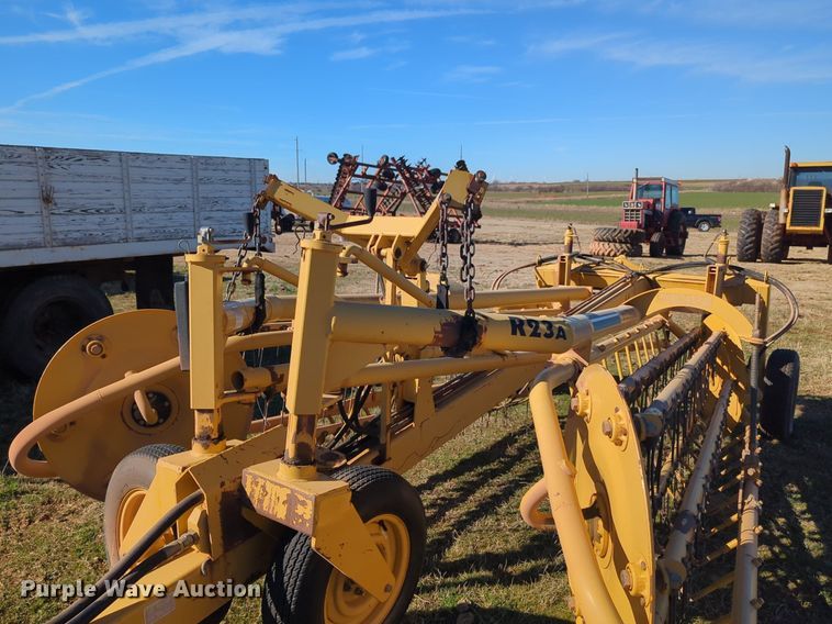 image for item NZ9325 Vermeer R23A hay rake