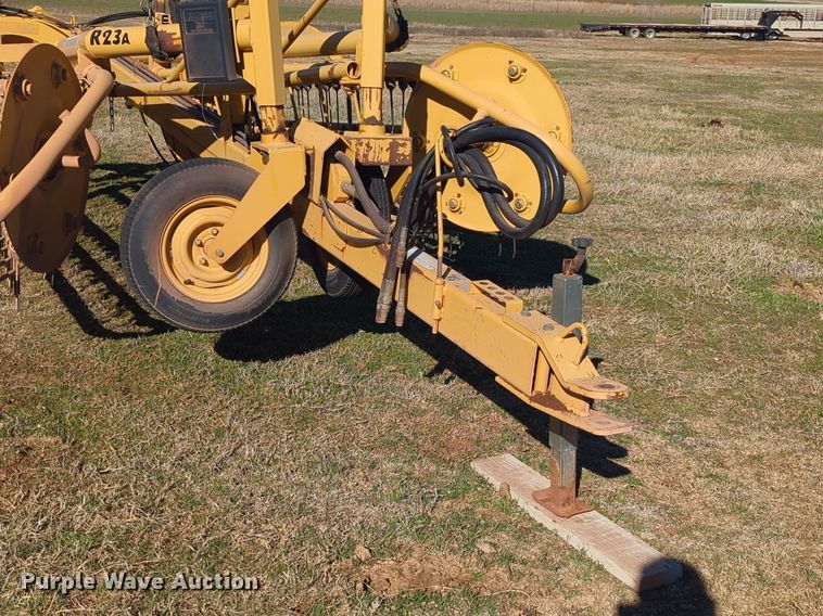 image for item NZ9325 Vermeer R23A hay rake