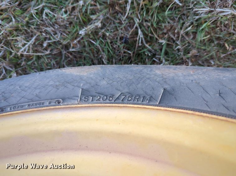 image for item NZ9325 Vermeer R23A hay rake