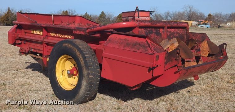 image for item NZ9327 New Holland  514 manure spreader