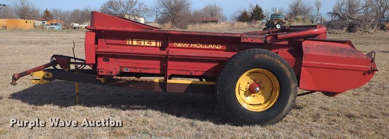 image for item NZ9327 New Holland  514 manure spreader