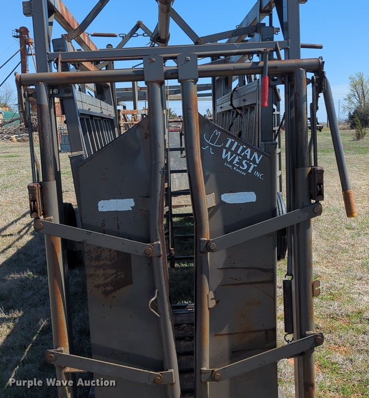 image for item NZ9328 Titan West  corral system