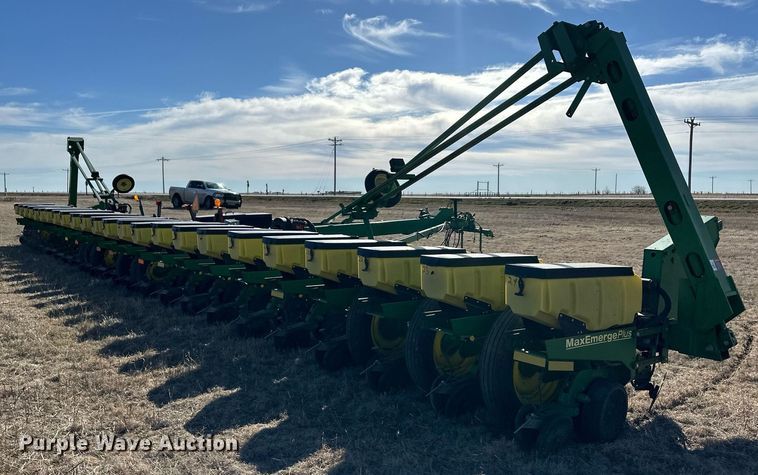 image for item OA9562 John Deere 1770 Conservation Max Emerge Plus planter