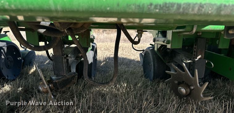 image for item OA9562 John Deere 1770 Conservation Max Emerge Plus planter