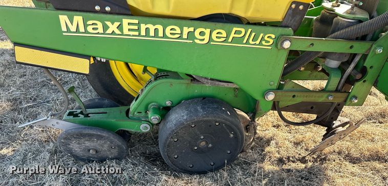 image for item OA9562 John Deere 1770 Conservation Max Emerge Plus planter