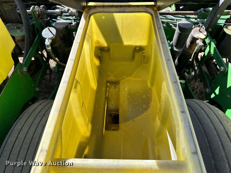 image for item OA9562 John Deere 1770 Conservation Max Emerge Plus planter
