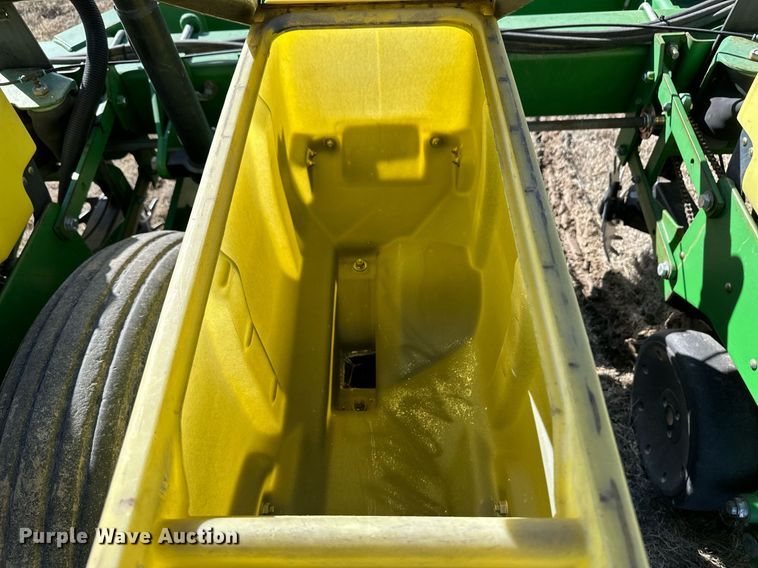 image for item OA9562 John Deere 1770 Conservation Max Emerge Plus planter