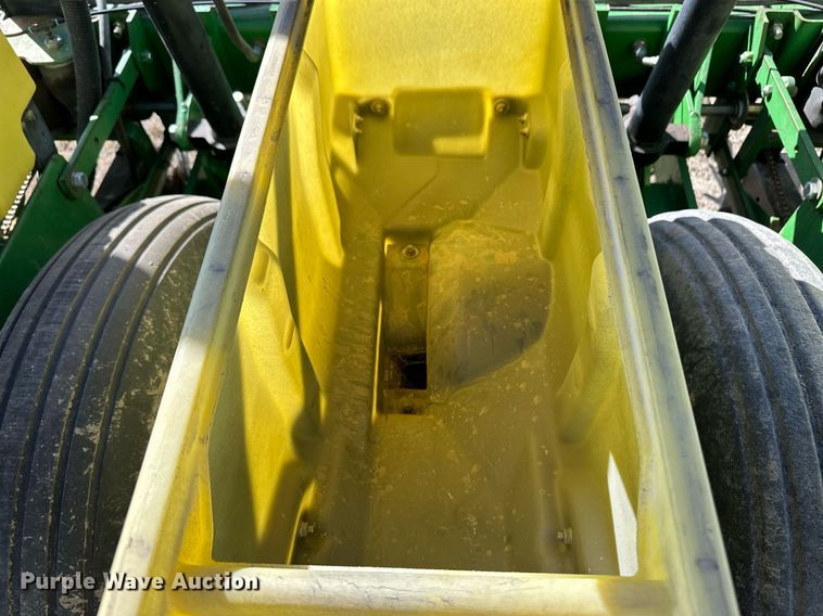 image for item OA9562 John Deere 1770 Conservation Max Emerge Plus planter