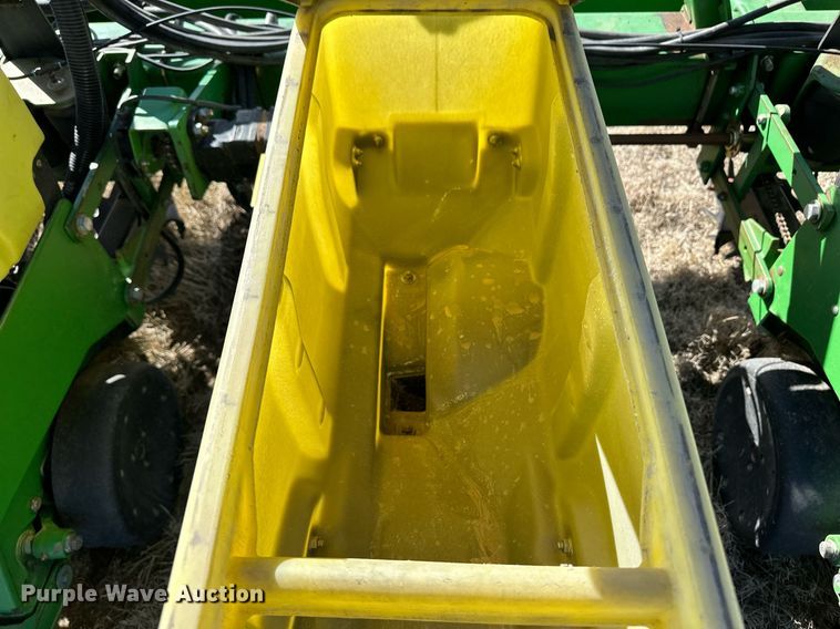 image for item OA9562 John Deere 1770 Conservation Max Emerge Plus planter