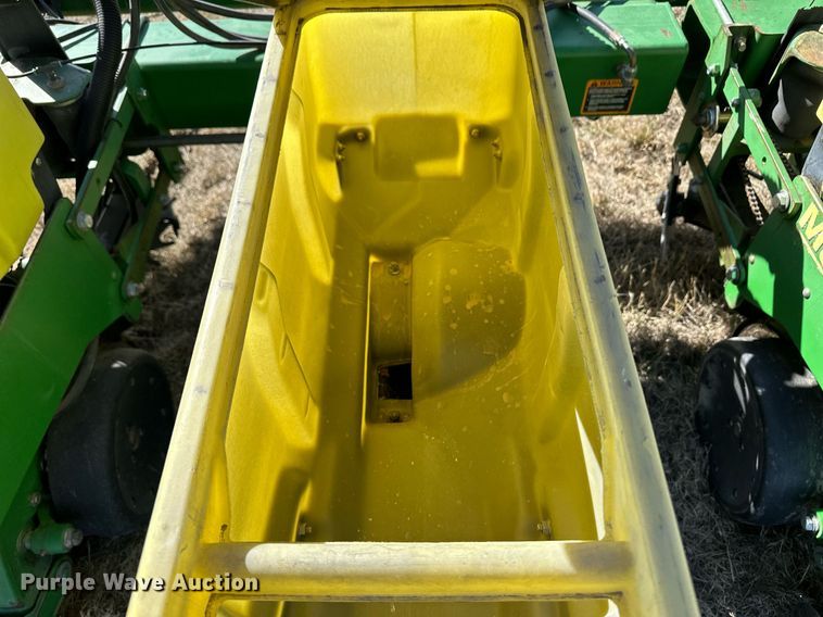 image for item OA9562 John Deere 1770 Conservation Max Emerge Plus planter