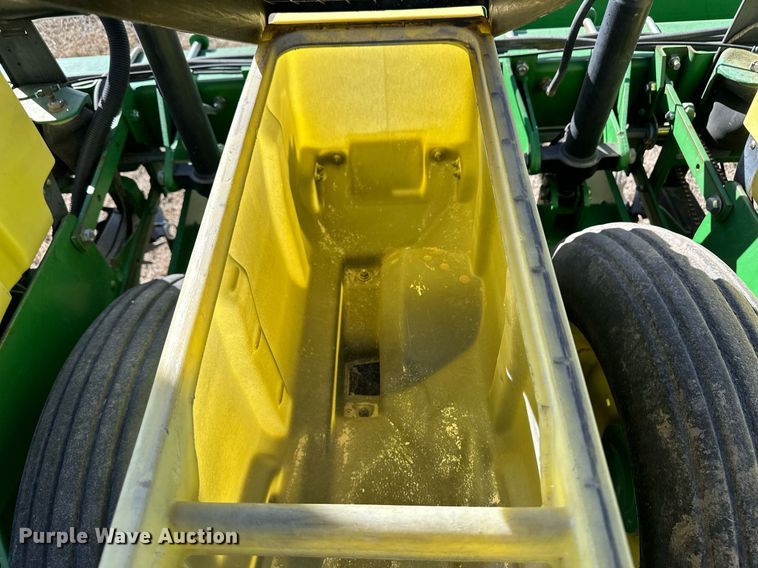 image for item OA9562 John Deere 1770 Conservation Max Emerge Plus planter