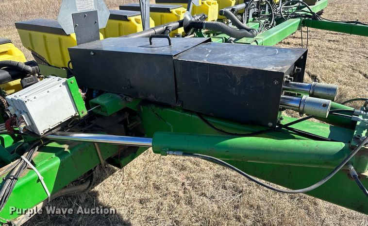 image for item OA9562 John Deere 1770 Conservation Max Emerge Plus planter