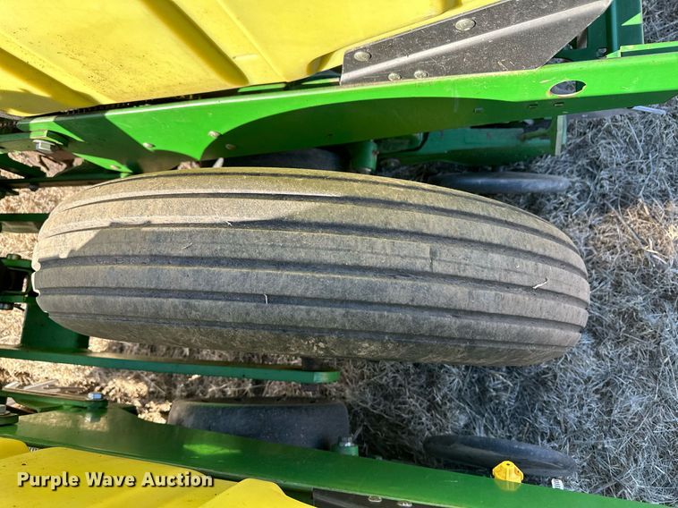 image for item OA9562 John Deere 1770 Conservation Max Emerge Plus planter