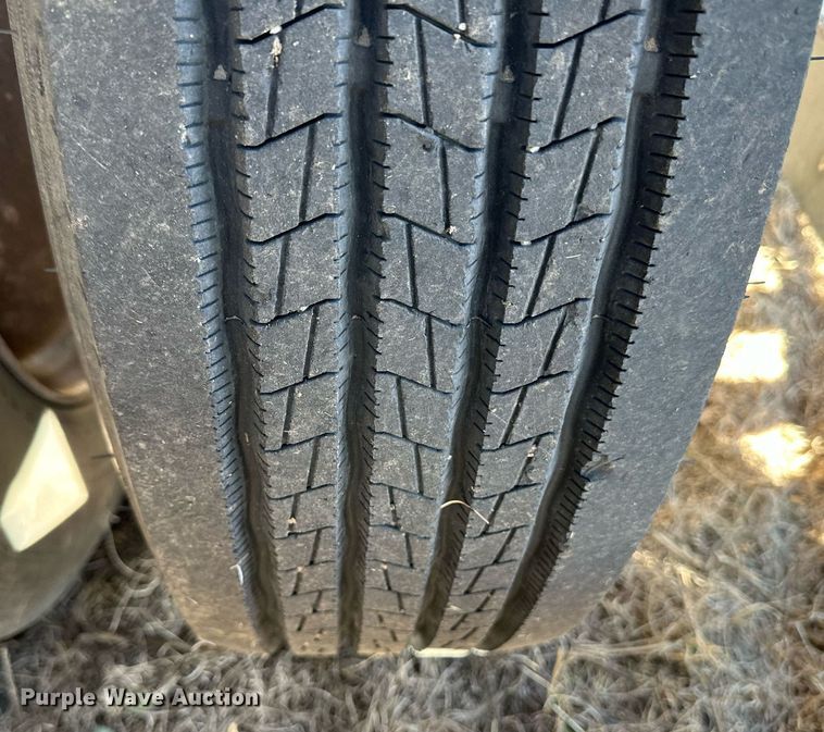 image for item OA9563 2007 Behnke sprayer trailer