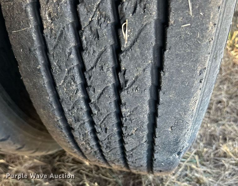 image for item OA9563 2007 Behnke sprayer trailer